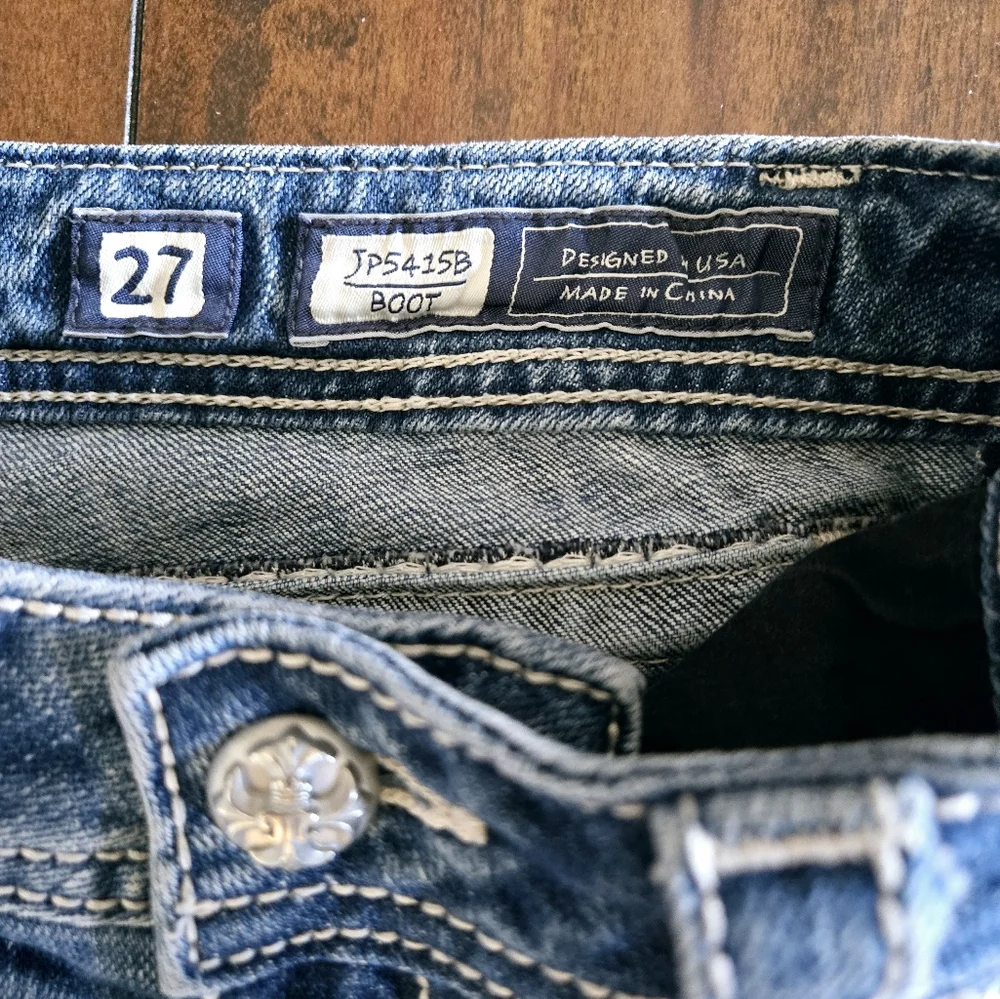 Miss Me Boot Rhinestone Embellished Embroidered Flap Pocket Jeans Women's Sz 27 - Picture 11 of 16